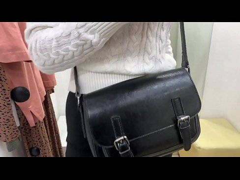 ❤️ Ëffentlech Masturbatioun vu jonke Bitch FeralBerry mat engem Dildo am Fittingsraum ❤❌ Sexvideo bei eis lb.sexafinkarasskaz.ru ❌️❤